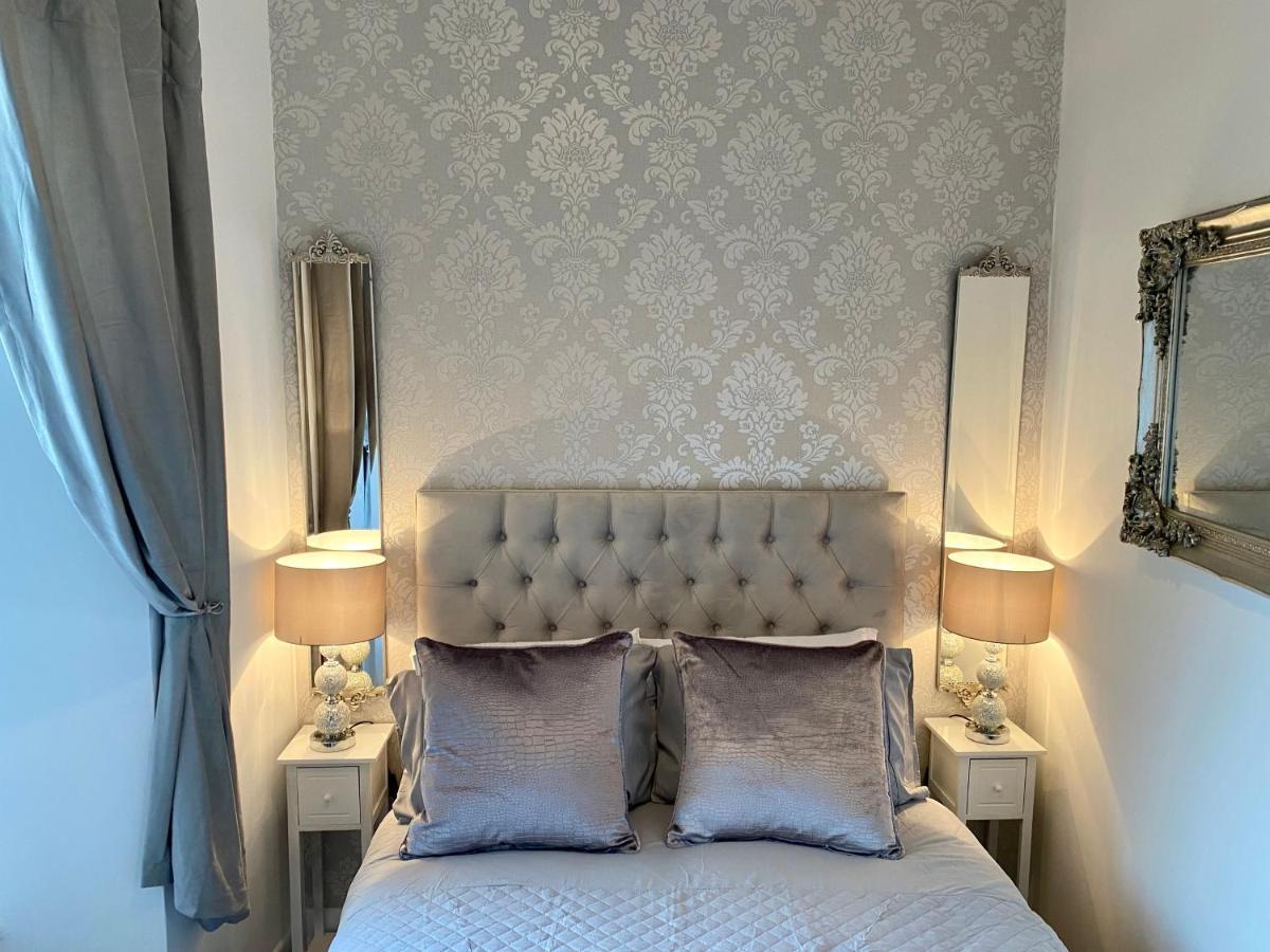 The Sleeping Lion - Dunoon Holiday Home ภายนอก รูปภาพ