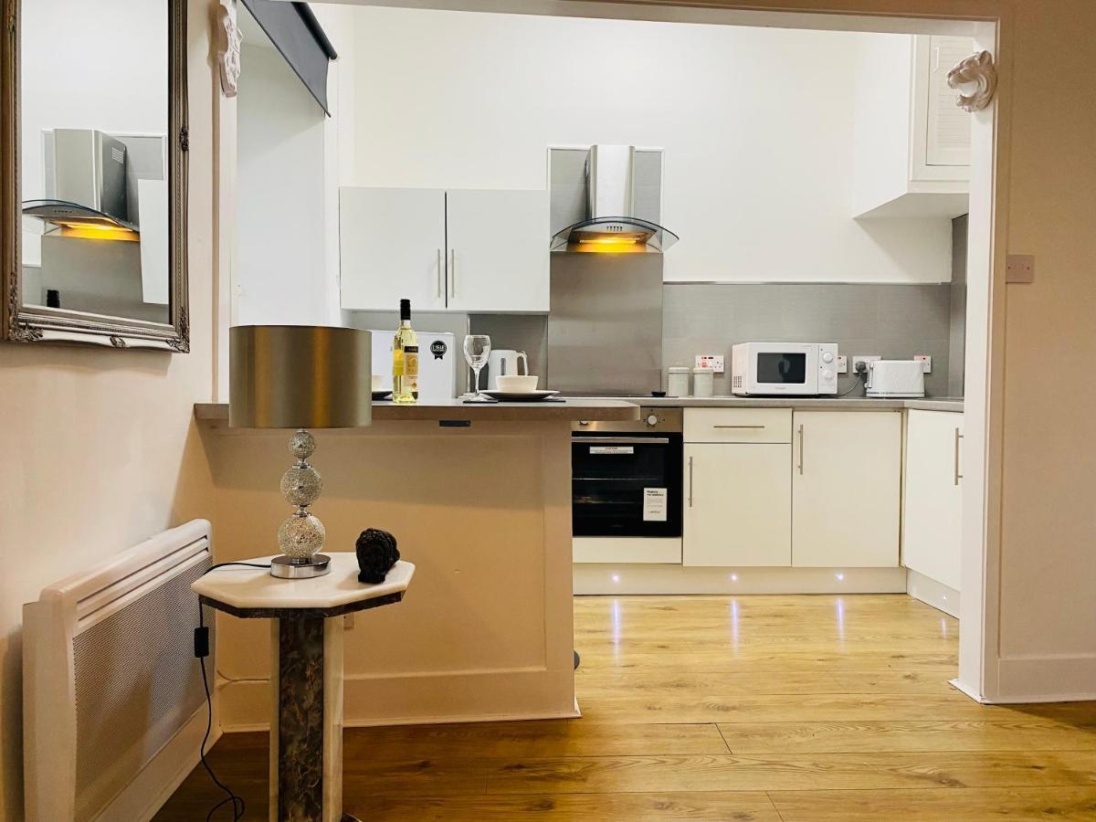 The Sleeping Lion - Dunoon Holiday Home ภายนอก รูปภาพ